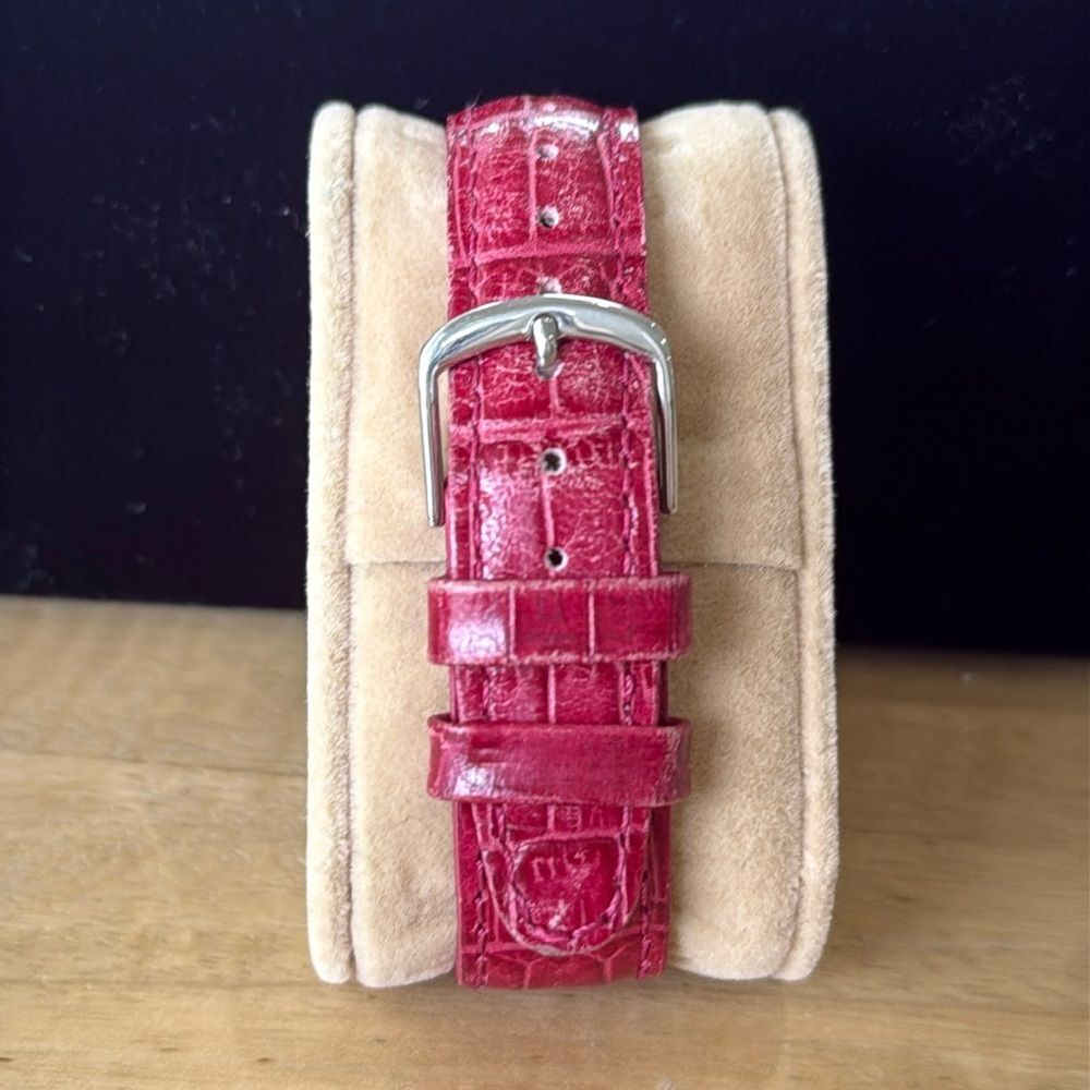 Timex Croc embossed Red Leather Strap Watch GUC - Picture 3 of 14